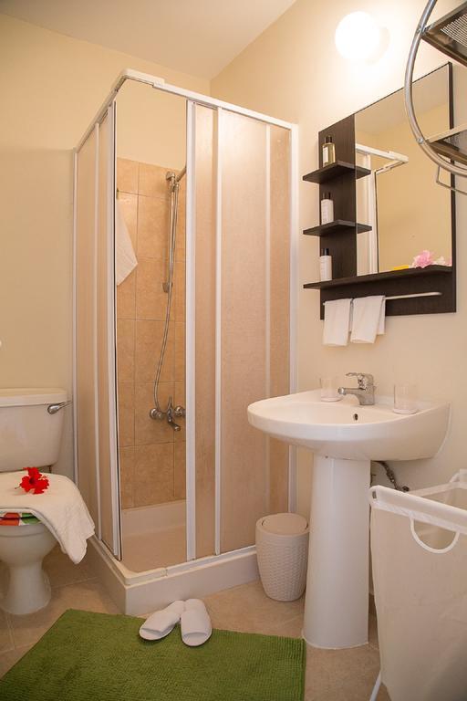 Paphos Love Nest Apartment Room photo